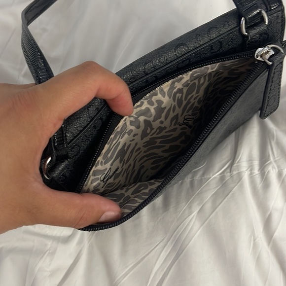 GUESS Envelope Cross Body Purse - Picture 6 of 7